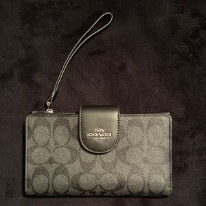 COACH Phone Wallet/Wristlet